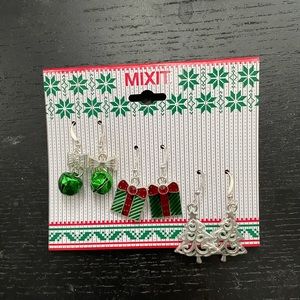 3 New Christmas earring sets